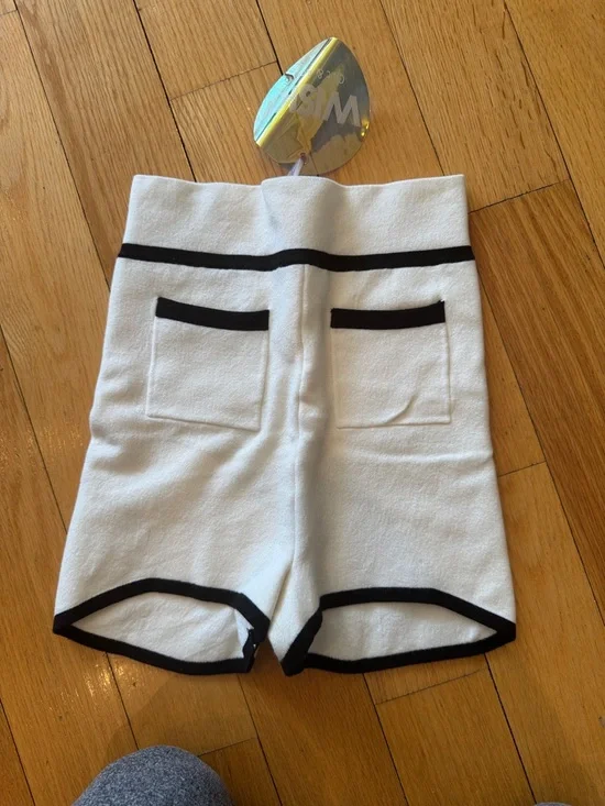 BNWT wiskii knit shorts - Picture 4 of 5